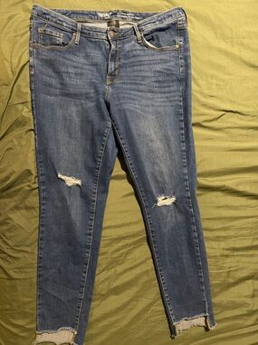 Women's Mid-Rise Skinny  Distressed High-Rise Skinny Jeans 14/R Power Stretch